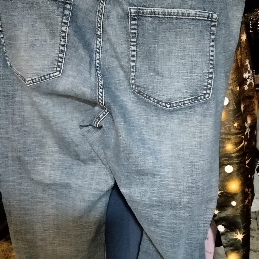 Jeans - Picture 15 of 16